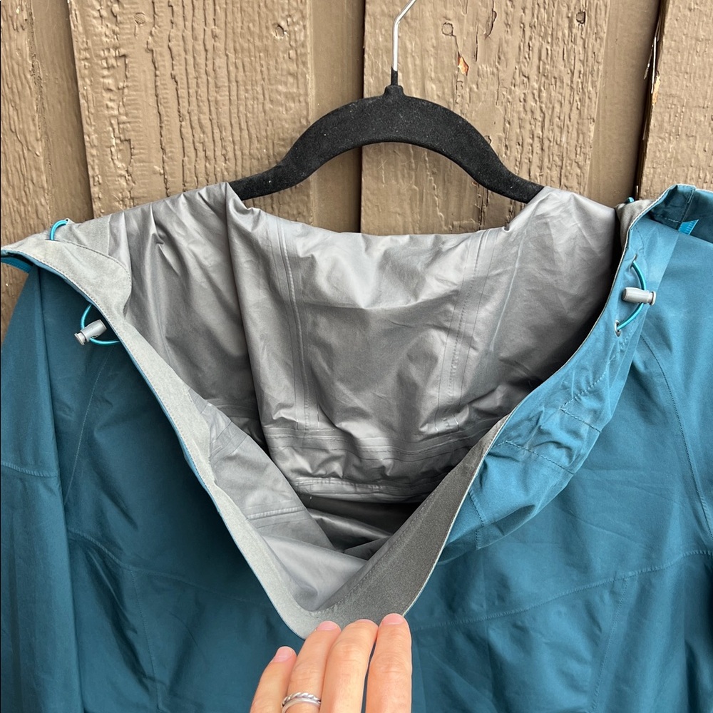 Women's Outdoor Research Aspire Jacket - Picture 8 of 11